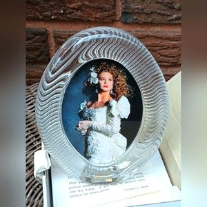 Vintage 80s Mikasa Heavy Crystal Oval Picture Frame